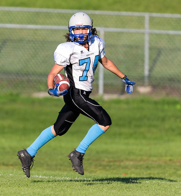 IMAGE: http://rdalrt.smugmug.com/Photos/Saskatoon-High-School-Football/2013/Walter-Murray-vs-St-Joseph/i-KHQWFqT/0/XL/1DXA2679-XL.jpg